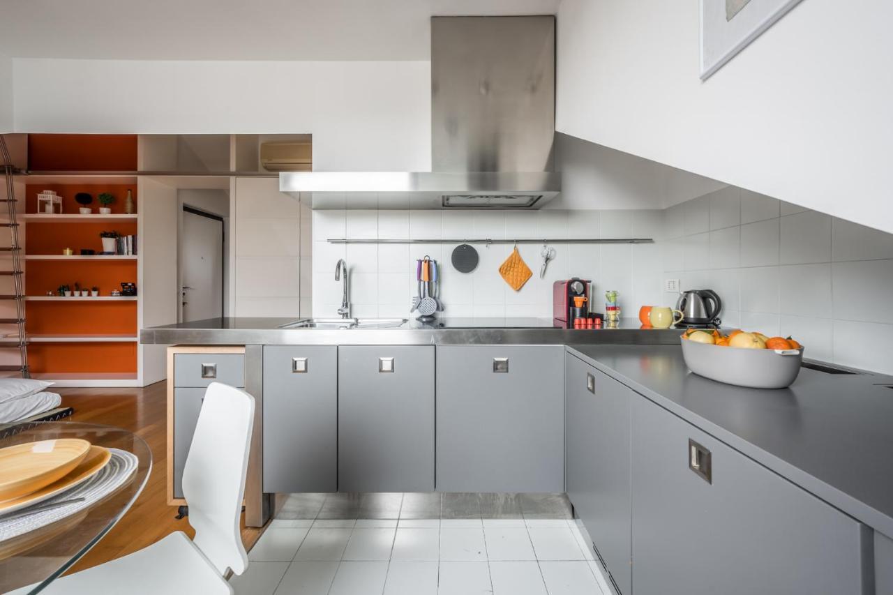 The Orange Attic - Navigli Area Apartment Milan Luaran gambar